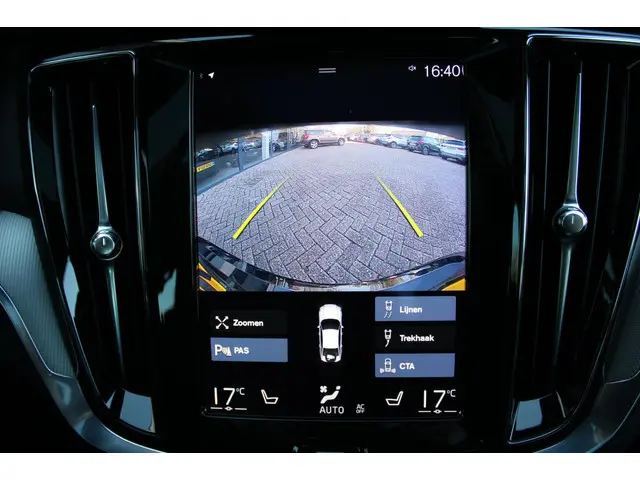 Volvo S60 2.0 B5 R-Design/pano/leer 2021 Hybride Benzine 38