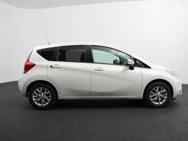 Nissan Note 1.2 Connect Edition 2015 Benzine 7
