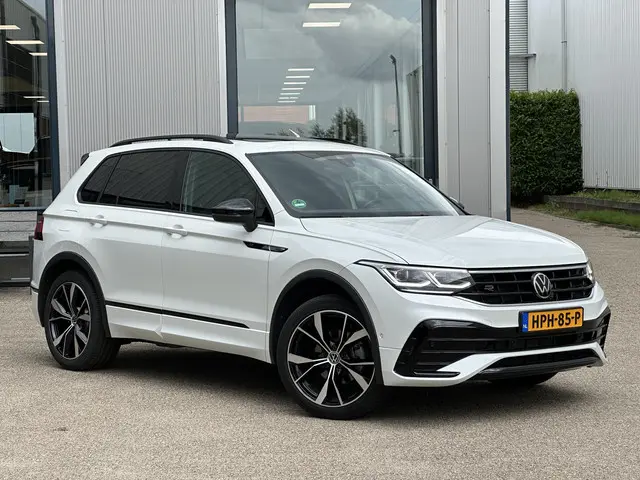 Volkswagen Tiguan 1.5 TSI R-Line 2023 Benzine 32