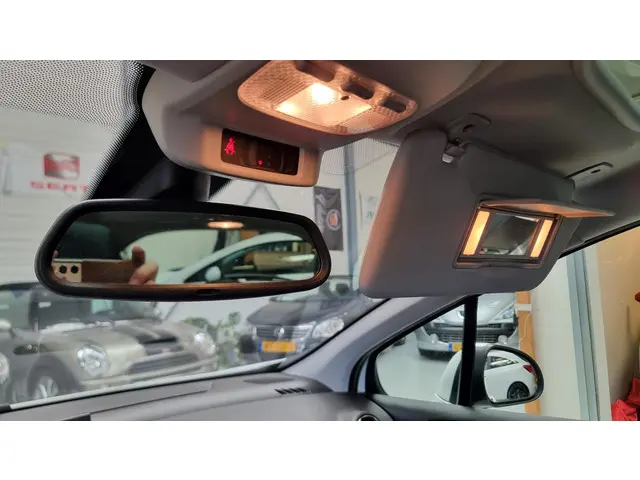 Peugeot 308 1.6 VTi Sportium 2013 Benzine 24