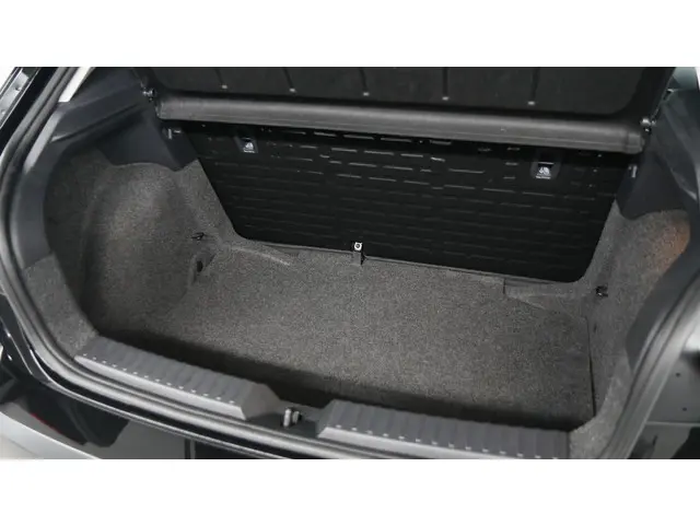 SEAT Ibiza 1.0 MPI 80pk Reference 2024 Benzine 35