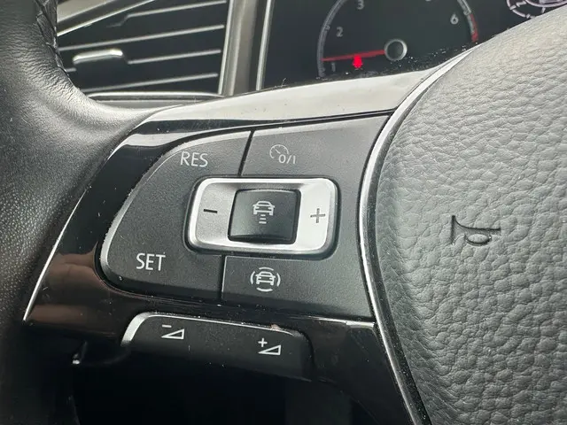 Volkswagen T-Roc 1.0 TSI NAVI PDC TREKHAAK 2019 Benzine 14