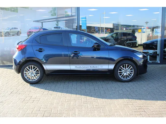 Mazda 2 1.5 e-SkyActiv-G 90 Exclusive-Line 2025 Benzine 4