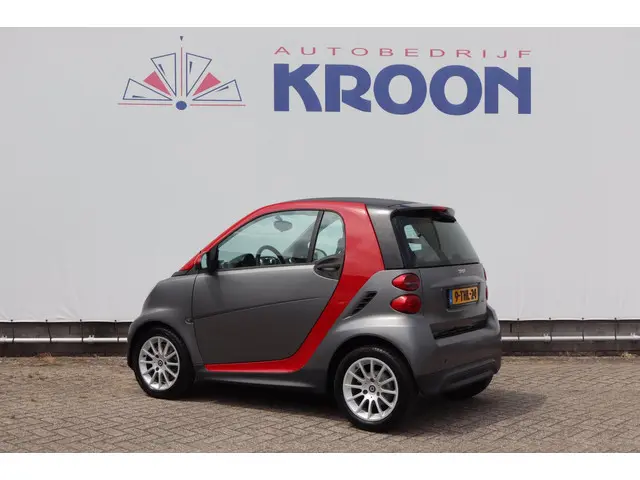 Smart Fortwo coupé 1.0 mhd Pure, Automaat. 2014 Benzine 3