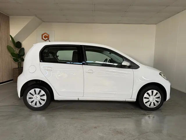 Volkswagen up! 1.0 Airco 2022 Benzine 8