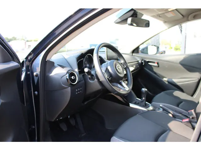 Mazda 2 1.5 e-SkyActiv-G 90 Exclusive-Line 2023 Benzine 13