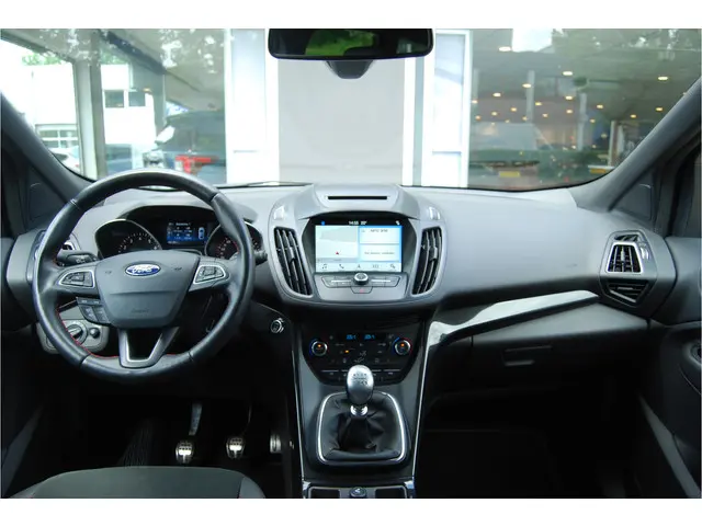Ford Kuga 1.5 EcoBoost 150PK ST Line 2018 Benzine 11
