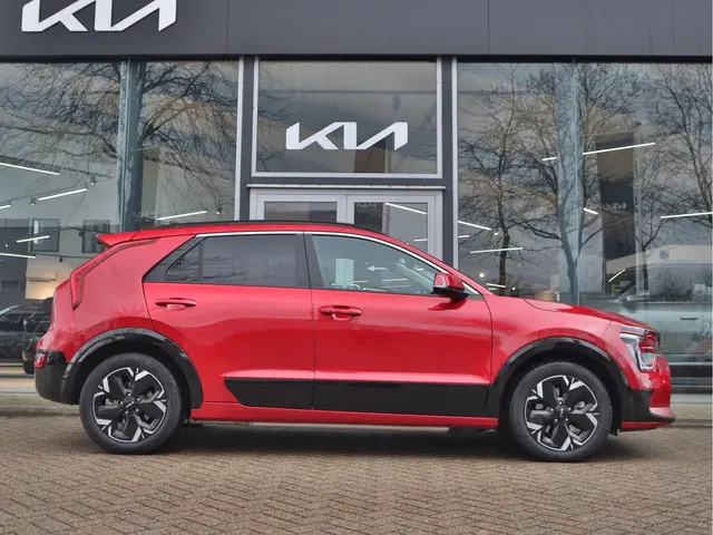 Kia Niro EV DynamicPlusLine 64.8 kWh 2024 Elektrisch 5