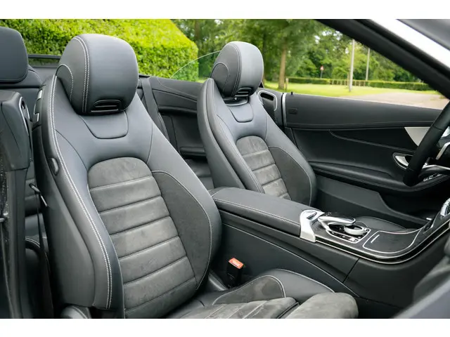 Mercedes-Benz C-Klasse Cabrio 180 AMG Line 2023 Benzine 51