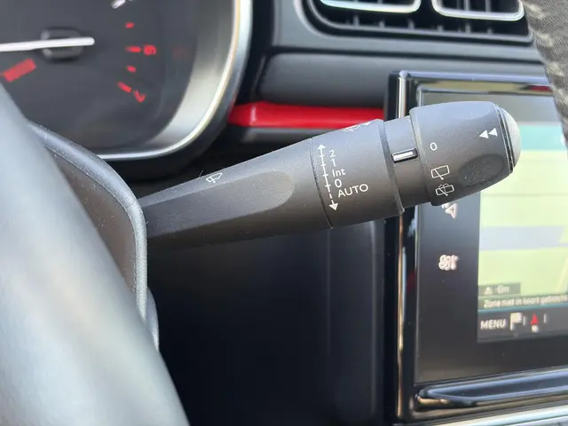 Citroën C3 1.2 PureTech S&S Shine 2017 Benzine 17