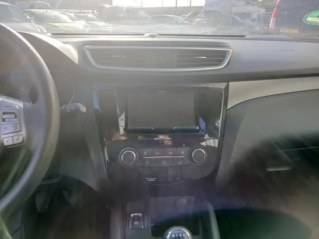 Nissan QASHQAI 1.2 Visia Motor Schade!! 2014 Benzine 17