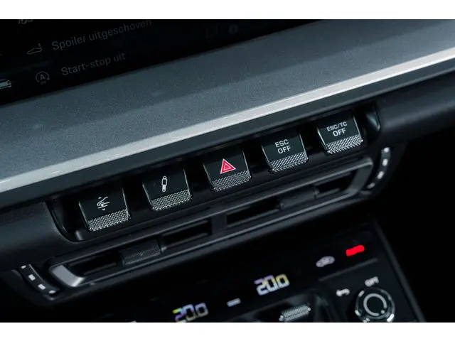 Porsche 911 4.0 GT3 Touring 2021 Benzine 48