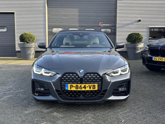 BMW 4 Serie Cabrio 420d High Executive 2022 Diesel 5