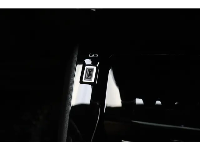 Peugeot 208 1.2 PureTech GT-Line 2020 Benzine 33