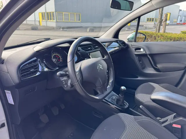 Citroën C3 1.2 PureTech Collection 2015 Benzine 5