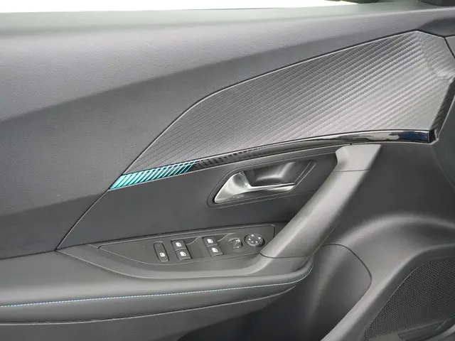 Peugeot e-2008 EV Allure 50 kWh 2023 Elektrisch 15