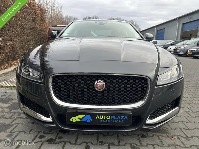 Jaguar XF 2.0d Portfolio 2016 Diesel 2