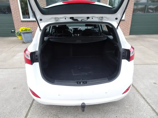 Hyundai i30 1.4 i-Drive 2017 Benzine 8