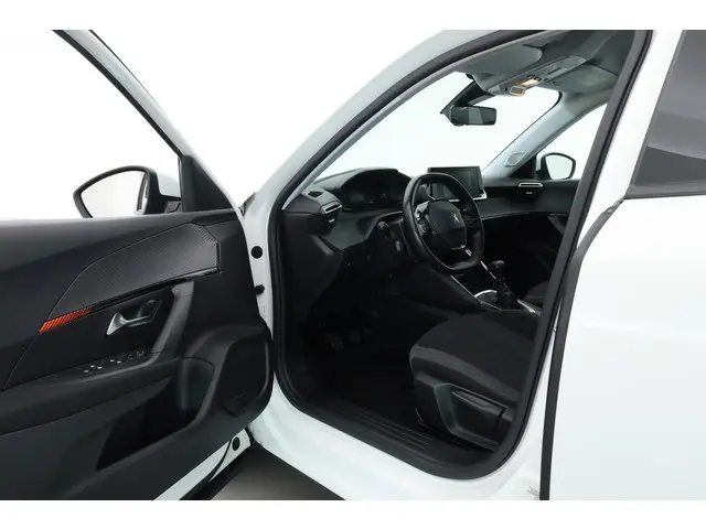 Peugeot 2008 1.2 PureTech Active 2021 Benzine 5