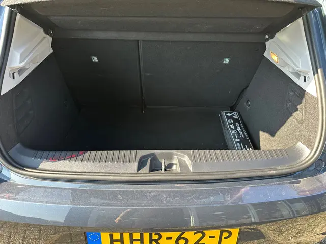 Renault Clio 1.0 TCe Intens 2022 Benzine 15
