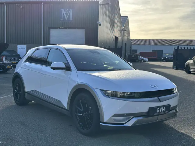 Hyundai IONIQ 5 Lounge AWD 77.4 kWh 2023 Elektrisch 3