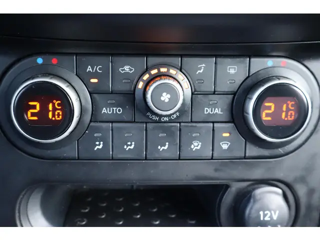 Nissan QASHQAI 2.0 Acenta 2013 Benzine 27