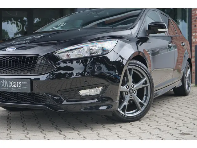 Ford Focus Wagon 1.0 St-line 2018 Benzine 13