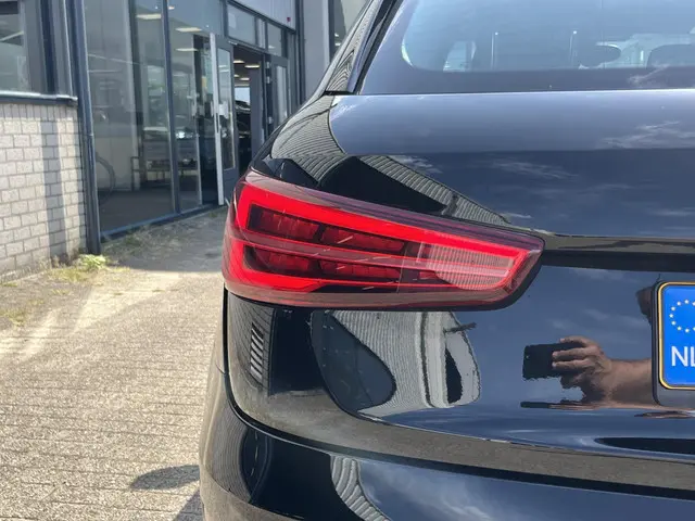 Audi Q3 2.0 TFSI quattro Sport Pro Line S 2015 Benzine 42
