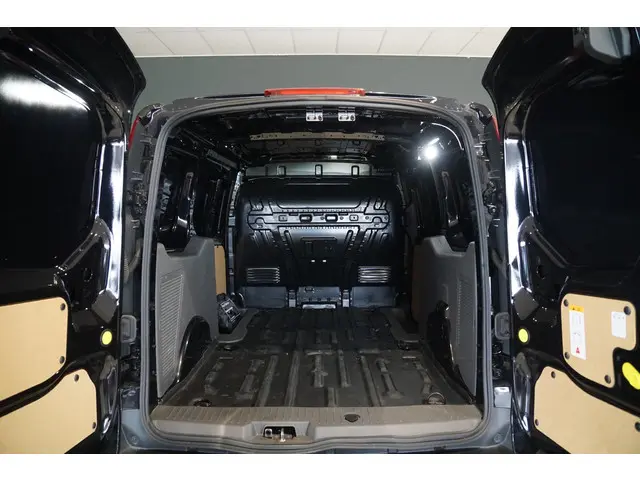 Ford Transit Connect 1.5 EcoBlue L2 Limited 2023 Diesel 11