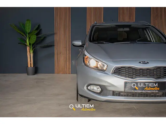 Kia cee'd Sportswagon 1.6 GDI 2014 Benzine 18
