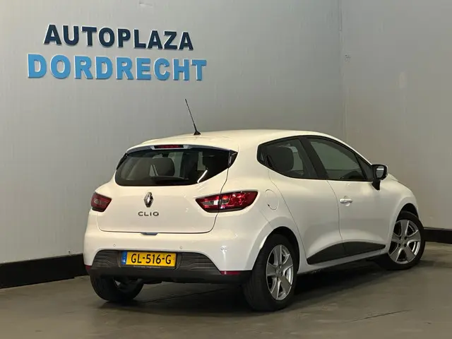 Renault Clio 1.2 Expression 2015 Benzine 6