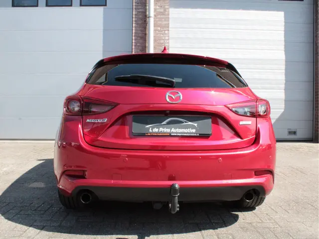 Mazda 3 2.0 SkyActiv-G 120 GT-M 2018 Benzine 8