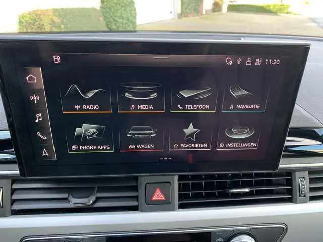 Audi A4 Limousine 40 TFSI Business Edition 2021 Benzine 12