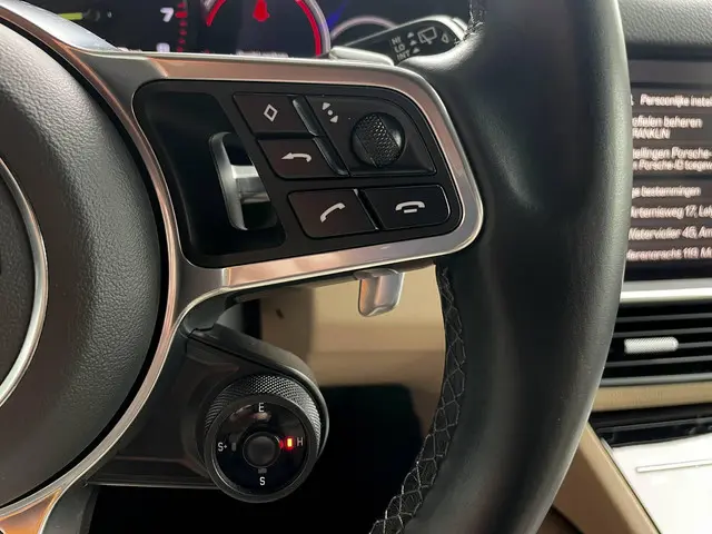 Porsche Cayenne 3.0 E-Hybrid 2021 Hybride Benzine 48