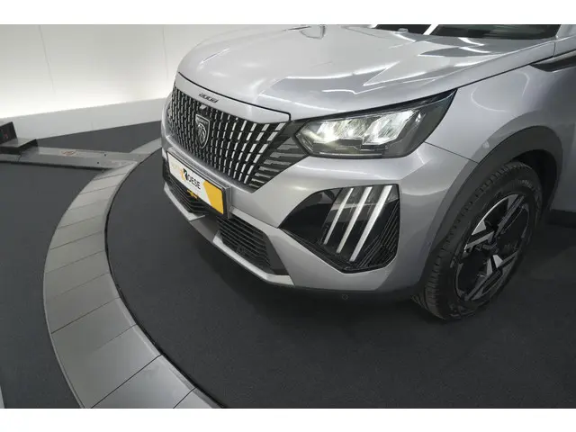 Peugeot 2008 1.2 Hybrid 145 Allure 2025 Hybride Benzine 16