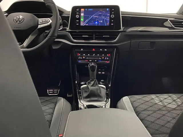 Volkswagen T-Roc 1.5 TSI R-Line Edition 2025 Benzine 34