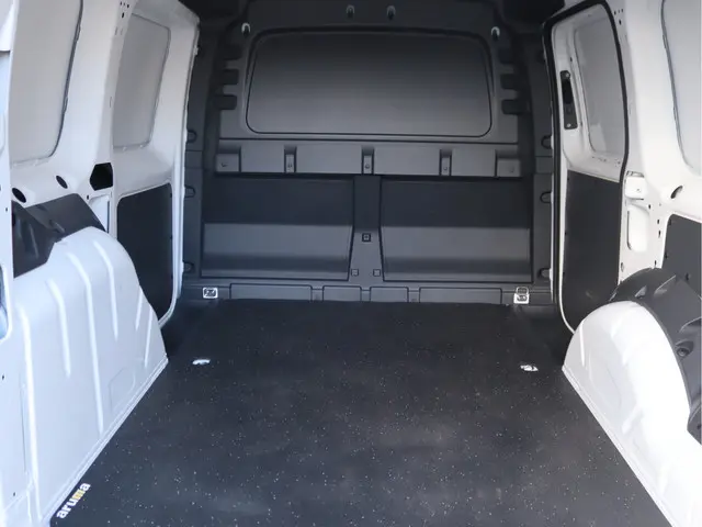 Volkswagen Caddy Cargo 2.0 TDI Comfort 2024 Diesel 17