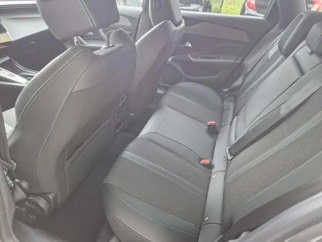 Peugeot 308 SW 1.2T 130pk Automaat Allure 2024 Benzine 7