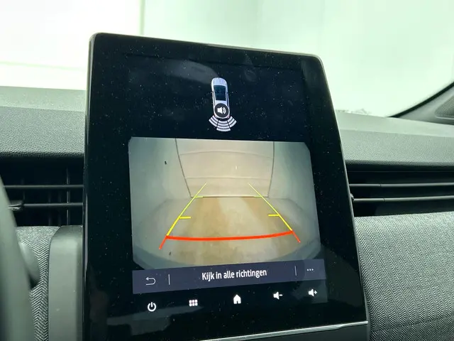 Renault Clio 1.0 TCe 90 GPF techno 2025 Benzine 12