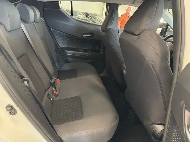 Toyota C-HR 1.8 Hybrid Active 2021 Hybride Benzine 13