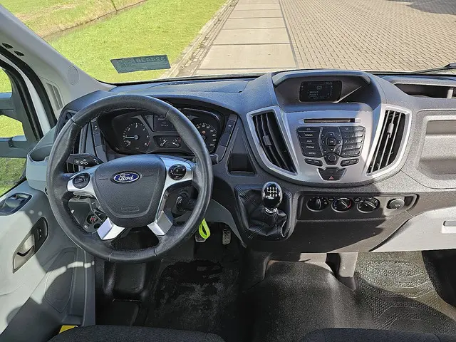 Ford Transit 2.2 2017 Diesel 8