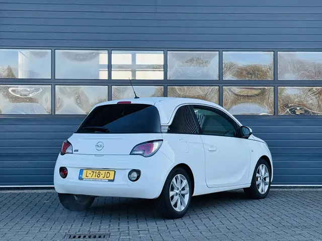 Opel ADAM 1.2 JAM 2016 Benzine 3