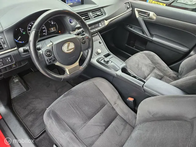 Lexus CT 200h HYBRID 2016 Hybride Benzine 10