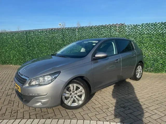 Peugeot 308 1.6 BlueHDi Blue Lease Executive 2016 Diesel 8