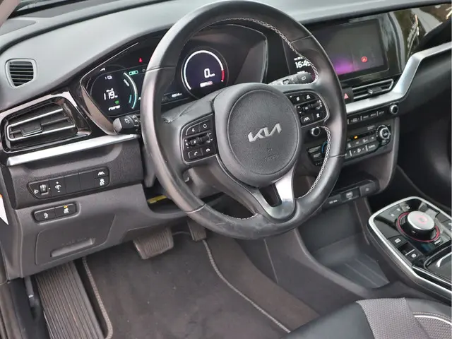 Kia e-Niro DynamicLine 64 kWh 2022 Elektrisch 12