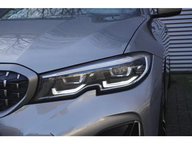 BMW 3 Serie Touring M340i xDrive 2021 Benzine 24