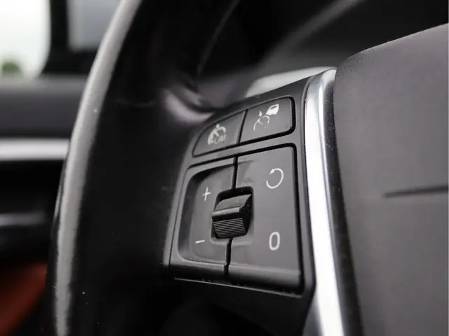 Volvo V60 2.4 D6 AWD Plug-In Hybrid 2015 Hybride Diesel 43