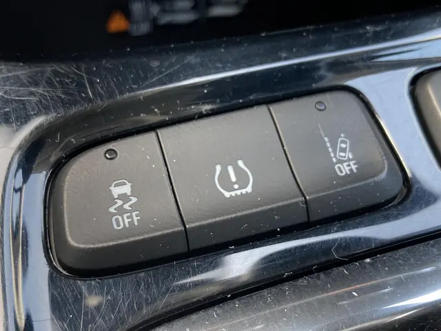Opel Crossland X 1.2 Turbo Innovation 2017 Benzine 36
