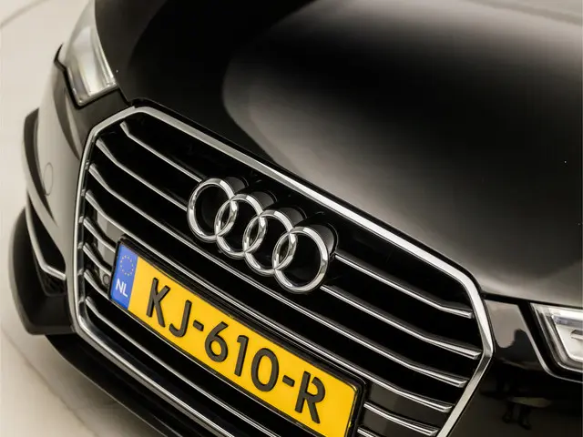 Audi A6 Limousine 1.8 TFSI S-Line Sport 2016 Benzine 31