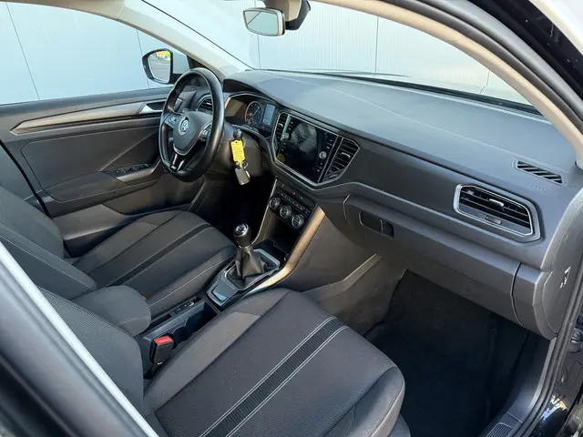 Volkswagen T-Roc 1.5 TSI 150pk Sport 2018 Benzine 13